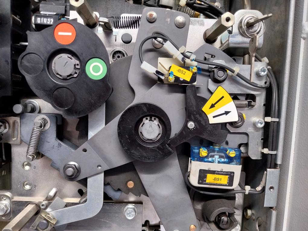 Abb Hd4/Sg 12.12.32 Mv Circuit Breaker Sf6 Medium Voltage Gas Insulation