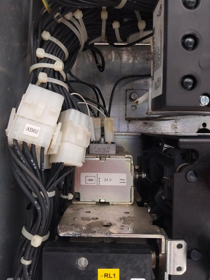 Abb Hd4/Sg 12.12.32 Sf6 Circuit-breaker 12 Kv 50/60 Hz 1250 A