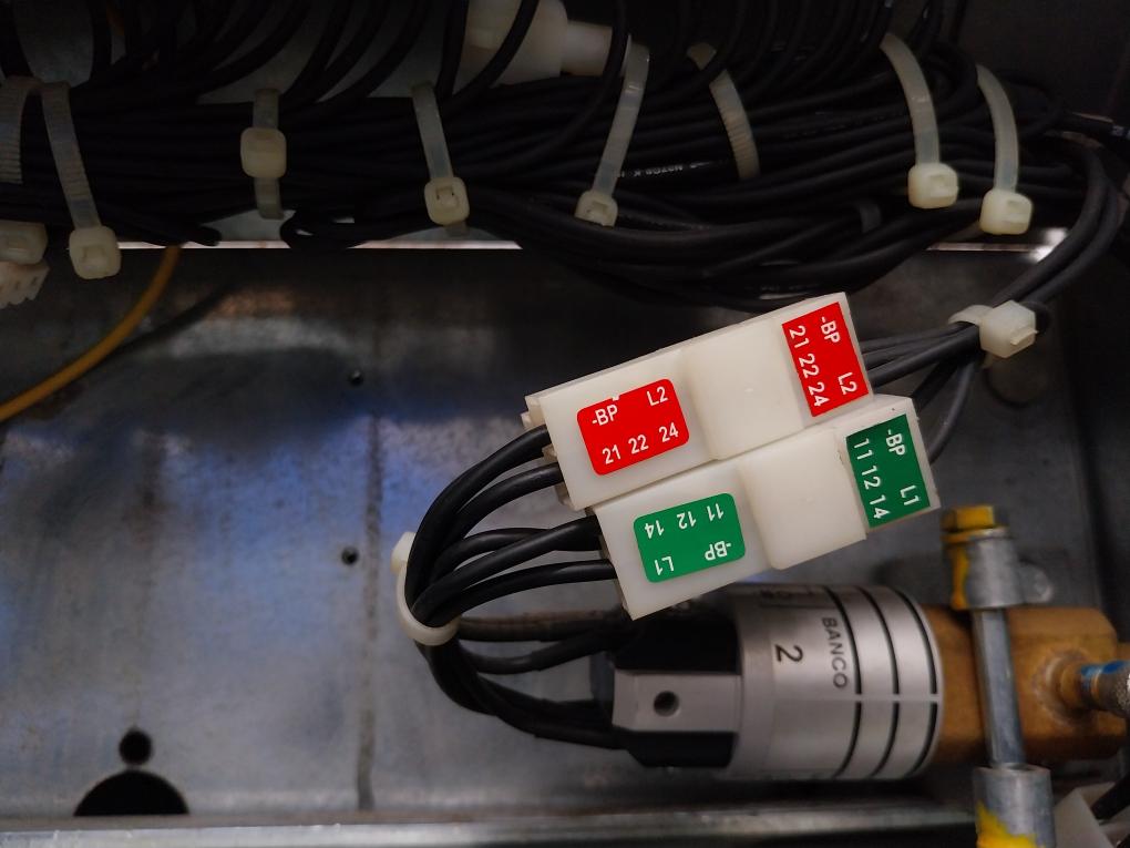 Abb Hd4/Sg 12.12.32 Sf6 Circuit Breaker 1250 A 12 Kv 50/60 Hz