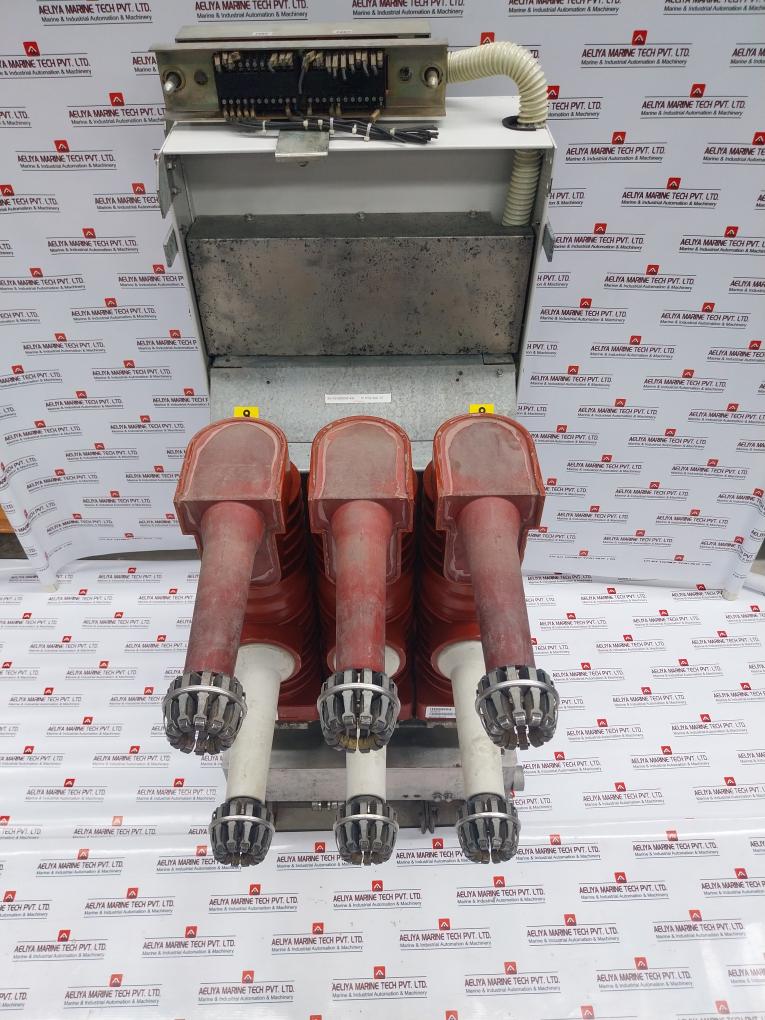 Abb Hd4/Sg 12.12.32 Sf6 Circuit Breaker 1250 A 12 Kv 50/60 Hz