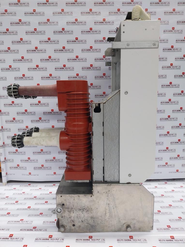 Abb Hd4/Sg 12.12.32 Sf6 Circuit Breaker 1250 A 12 Kv 50/60 Hz