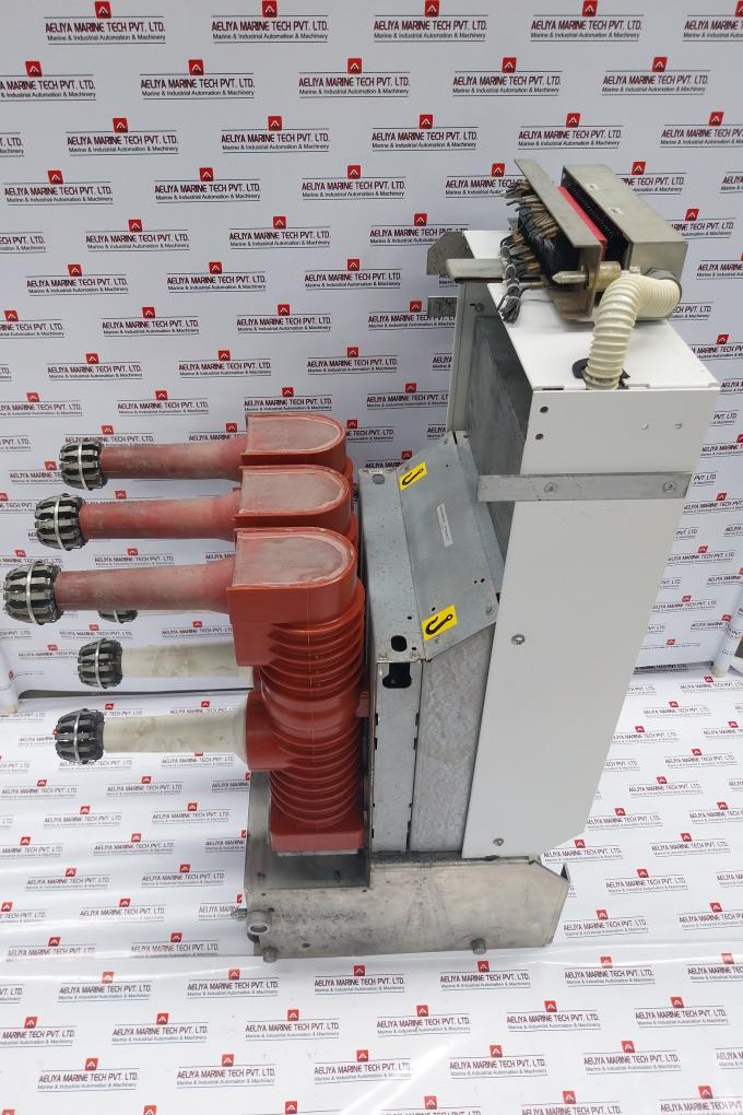 Abb Hd4/Sg 12.12.32 Sf6 Circuit Breaker 1250 A 12 Kv 50/60 Hz