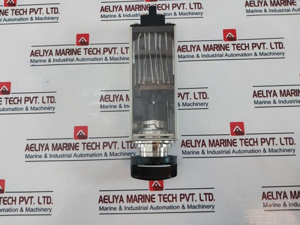 Abb In5374-3001-bz Relay 220V