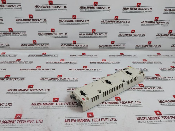 Abb Jcu-11 Inverter Controller Terminal Board 250Vac/30Vdc
