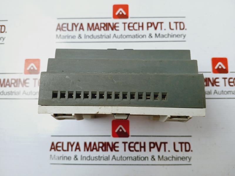 Abb Lm011-ce18Rac Logic Module 1Svr440621R5300 50/60Hz Ac 85–264V 1Svr440621R5300