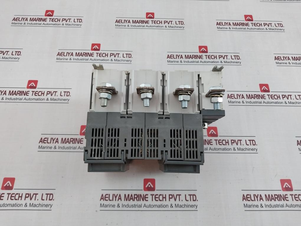 Abb Os250D03N3 Switch Fuse System 690V 250A Ac-23A 23W 12Kv