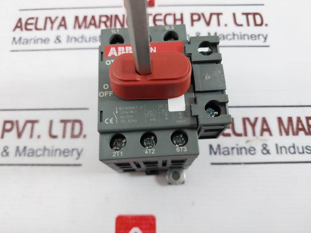 ABB OT16E3 General Purpose Switch with Auxiliary Contact OA1G10