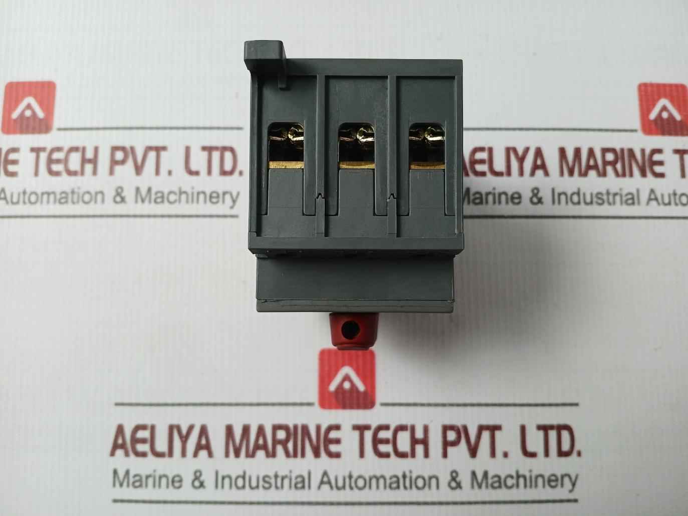 Abb Ot63E3 Load Break Switch 600 Vac 80A 50-60Hz 1Sca022352R7090