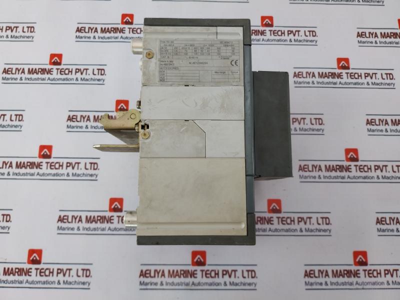 Abb Pr221ds Low Voltage Moulded Case Circuit Breaker Tmax T5h 400a 690v 1000v