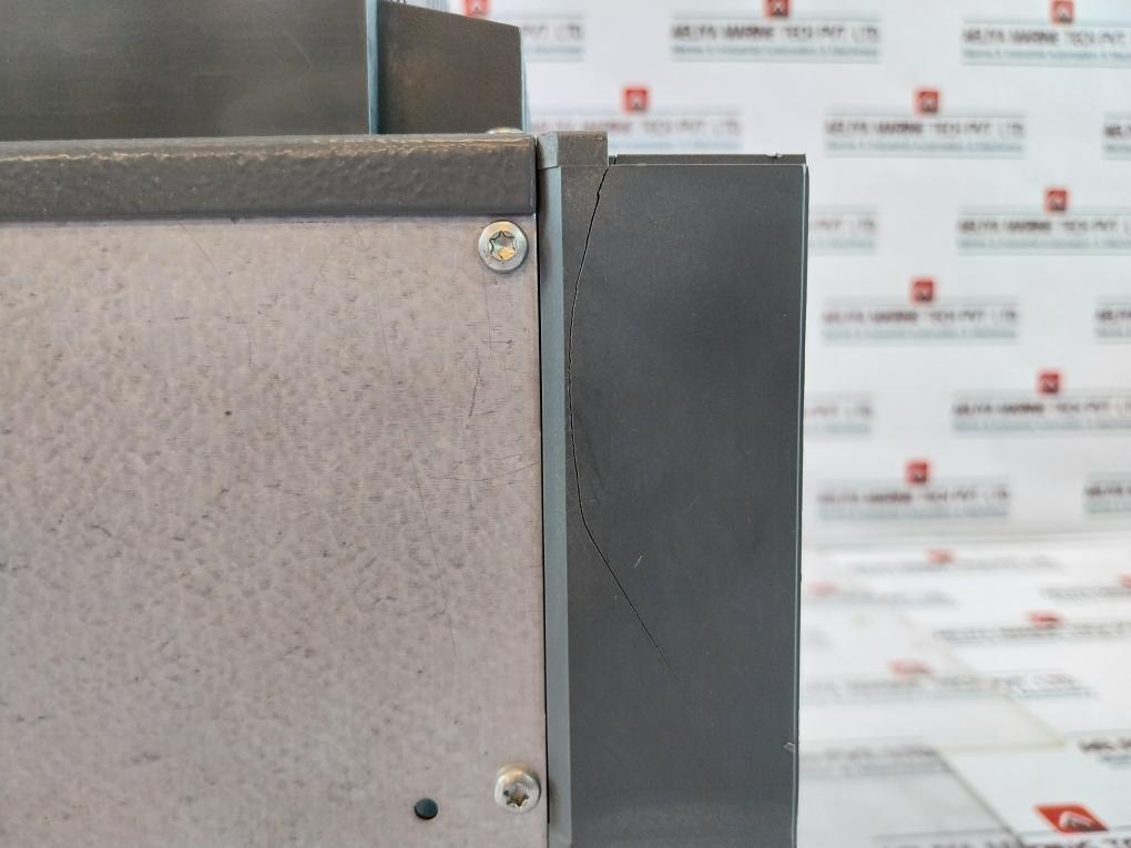 Abb Pst105-600-70 Soft Starter 100-250V 50/60Hz 1Sfa894009R7000