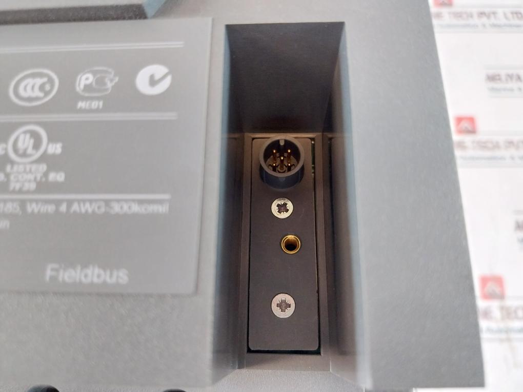 Abb Pst142-600-70 Soft Starter 1Sfa894010R7000 100-250V 50/60Hz