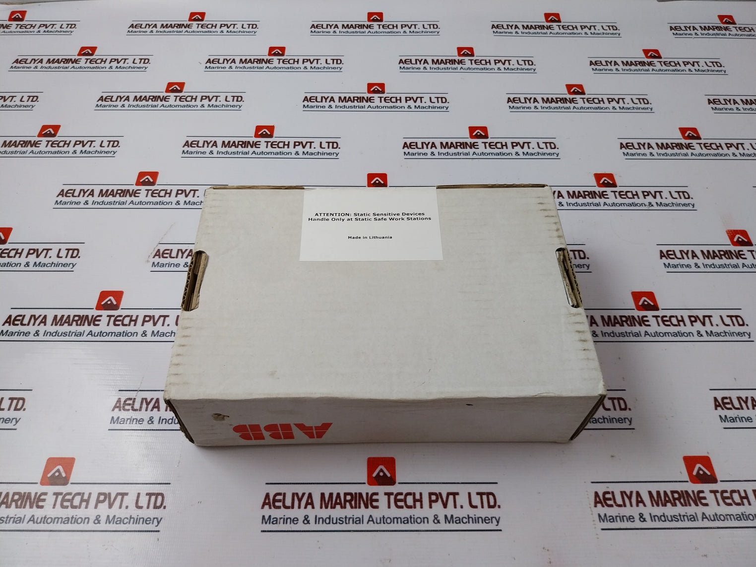 ABB RAO02 16 Channel Redundant Analog Output Module 2VAA008428R1