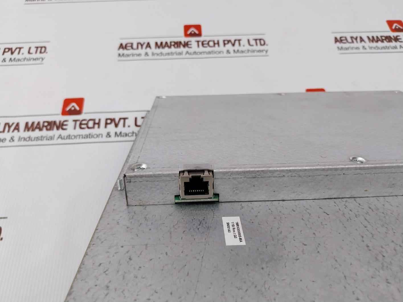 Abb Rec670 Bay Control Unit 1/1B Rev.R.G0 1Mrk002814-aa (Front Panel Only)