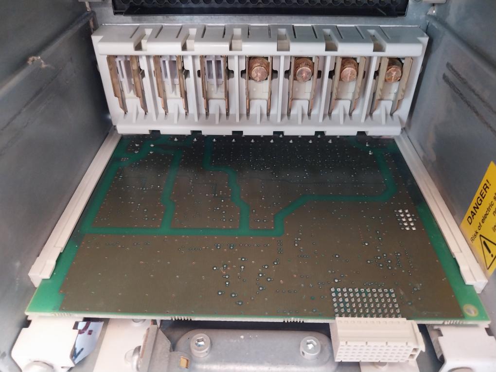 Abb Ref615 Feeder Protection And Control 100-240 Vac 50/60Hz