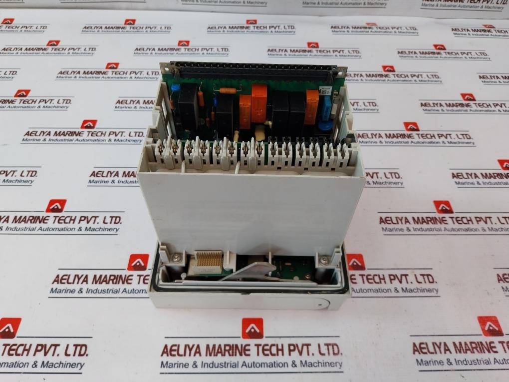 Abb Ref615 Feeder Protection And Control 100-240 Vac 50/60Hz