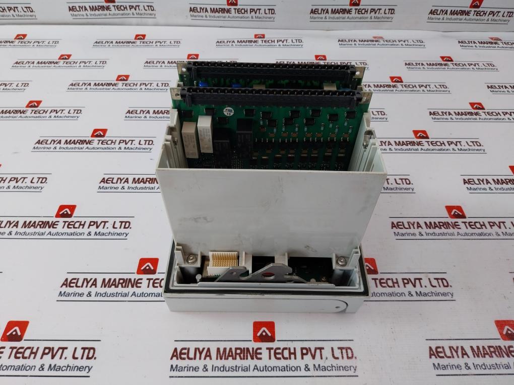 Abb Reu615 Compact Voltage Protection & Control Relay 100-240 Vac