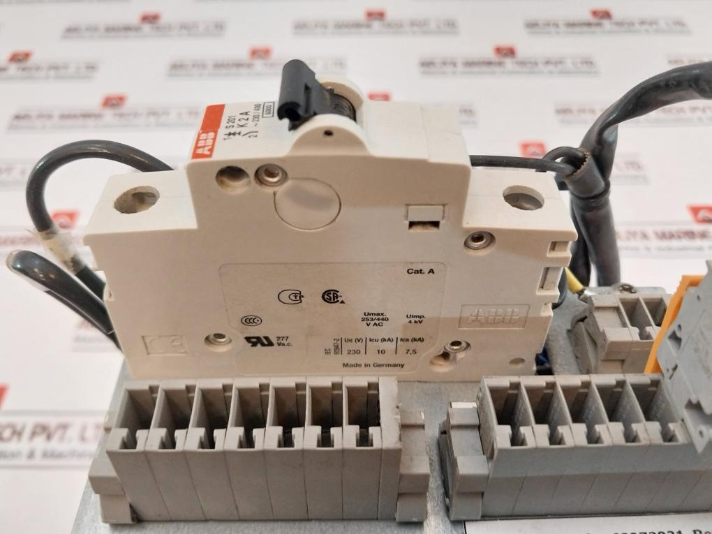 ABB RT500-30605 Isolating Transformer Rev B