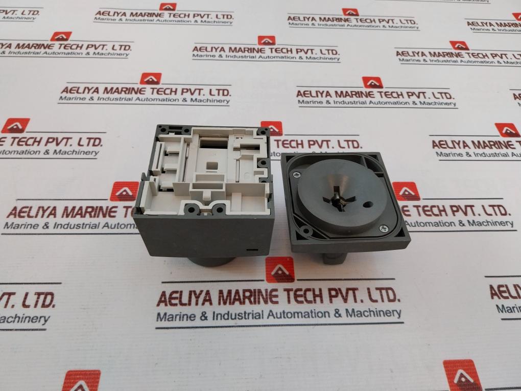 Abb Sace 1Sda082810R1 Rotary Handle Operating Mechanism For Circuit Breaker 250M