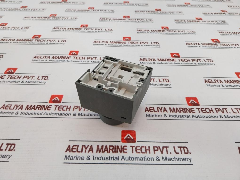 Abb Sace 1Sda082810R1 Rotary Handle Operating Mechanism For Circuit Breaker 250M