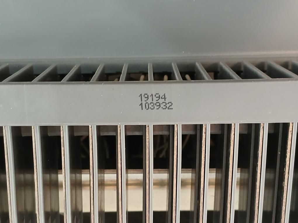 Abb Sace E1N 08 Air Circuit-breaker 220-240V 50-60Hz Bm66100049 Re0562