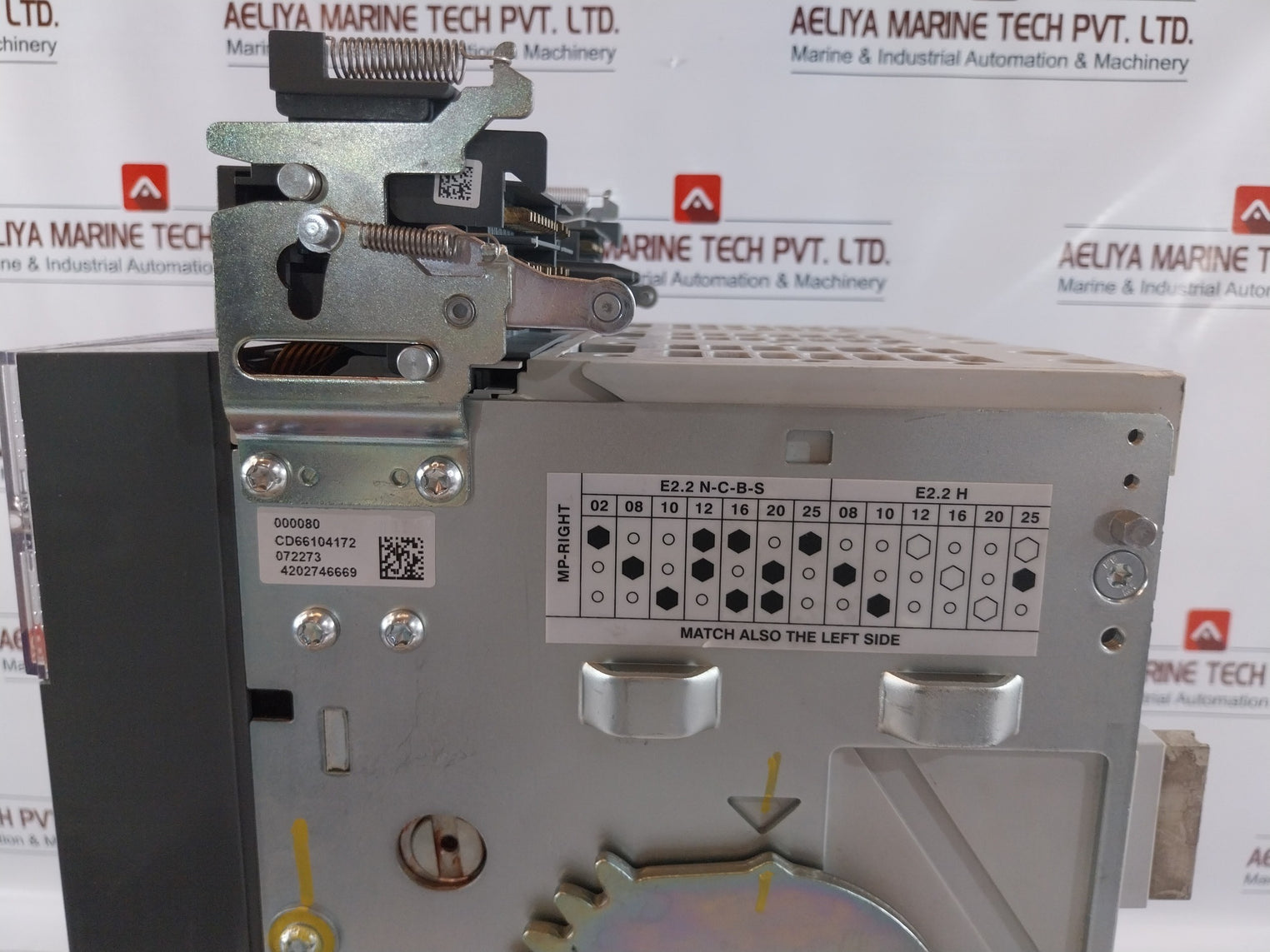 Abb Sace E2.2N Fixed Part Of Withdrawable Circuit Breaker Set Iec 60947-2 24Vdc