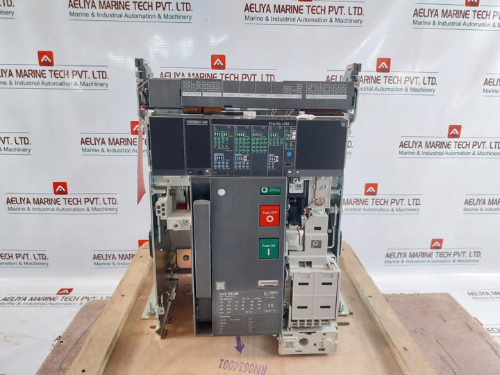 Abb Sace E2.2N Fixed Part Of Withdrawable Circuit Breaker Set Iec 60947-2 24Vdc