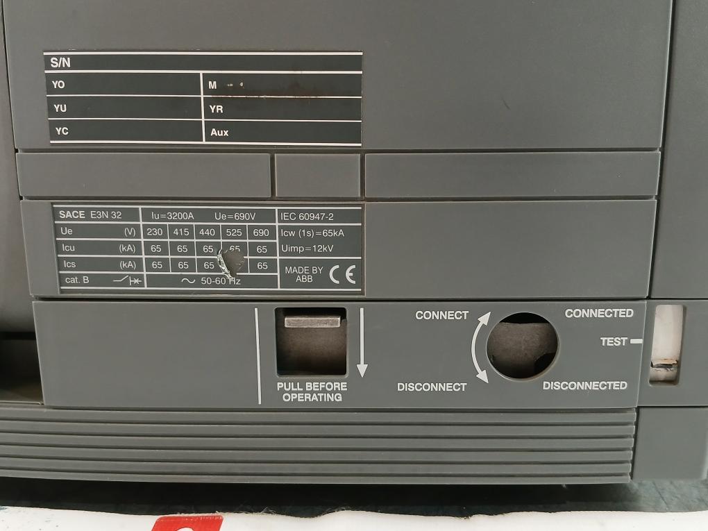 Abb Sace E3N 32 Air Circuit-breaker 50-60Hz 3A 400Vac V9S35Q01D Re0562