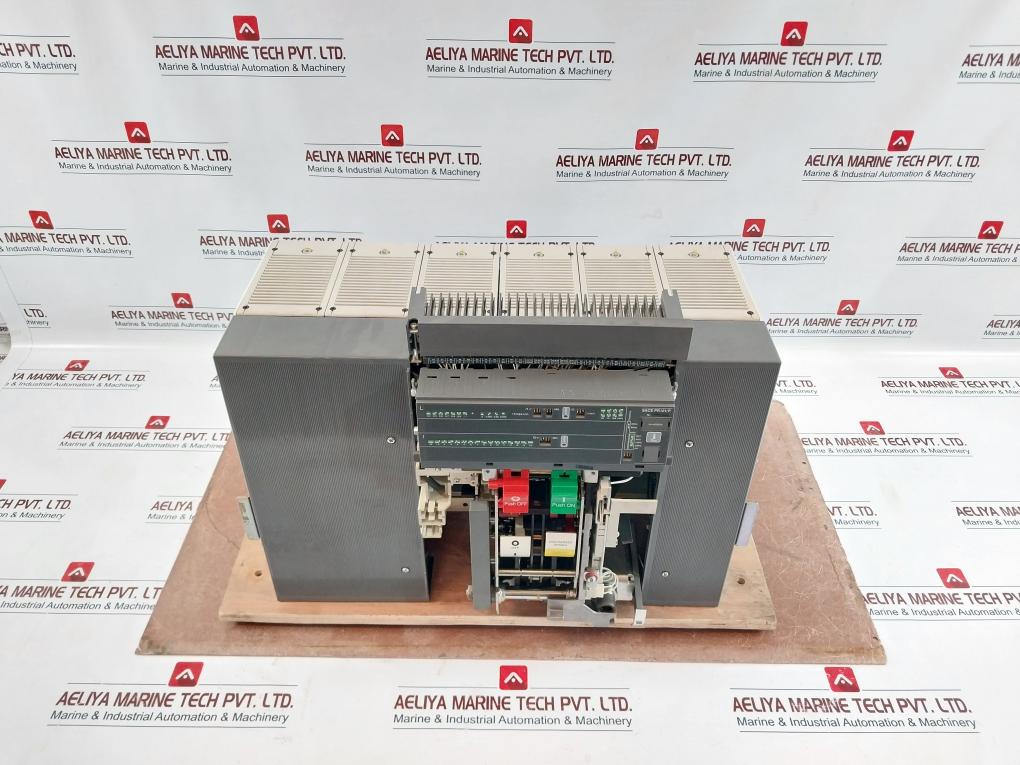 Abb Sace E4S 40 4000A Air Circuit Breaker Ld165018/802 50-60Hz Cb36102442 400Vac