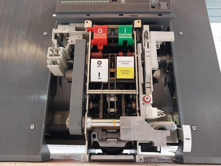 Abb Sace E4S 40 4000A Air Circuit Breaker Ld165018/802 50-60Hz Cb36102442 400Vac