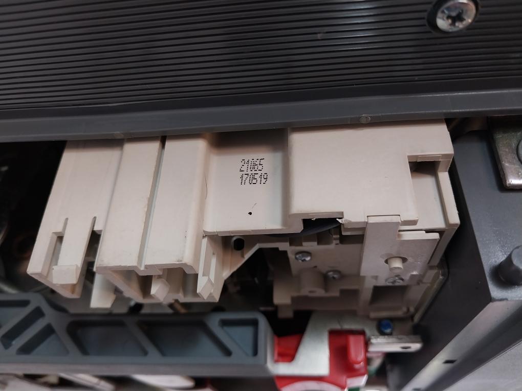 Abb Sace E4S 40 4000A Air Circuit Breaker Ld165018/802 50-60Hz Cb36102442 400Vac