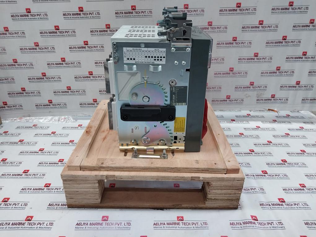 Abb Sace Emax E2.2N 2500A Low Voltage Air Circuit-breaker Set 1Sda073909R1