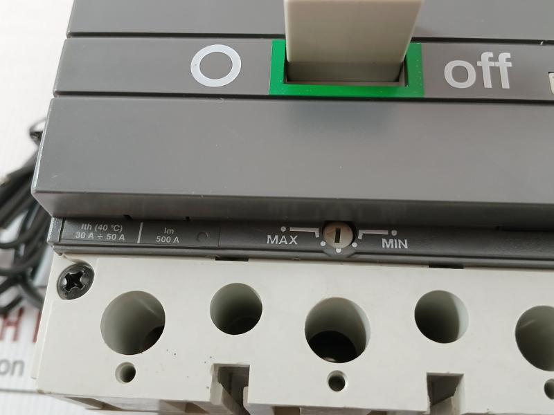 Abb Circuit Breaker 50/60 Hz Sace Isomax S3