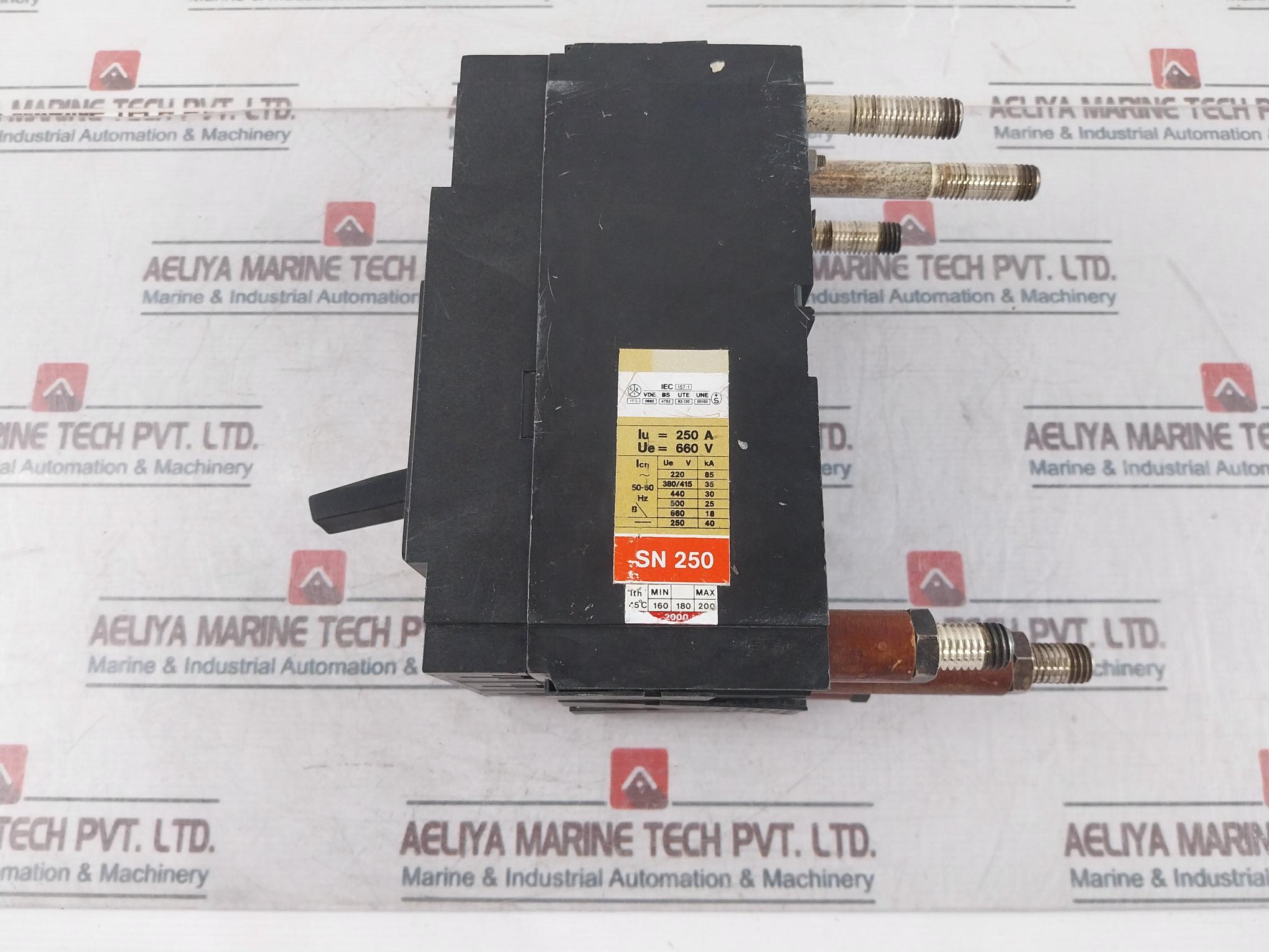 Abb Sace Sn 250 Circuit Breaker 50-60Hz