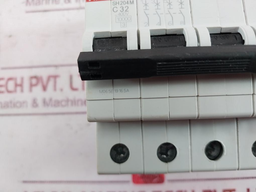 Abb Sh204M Miniature Circuit Breaker M065E19165A 10000/3 400V Cm/L-4459776
