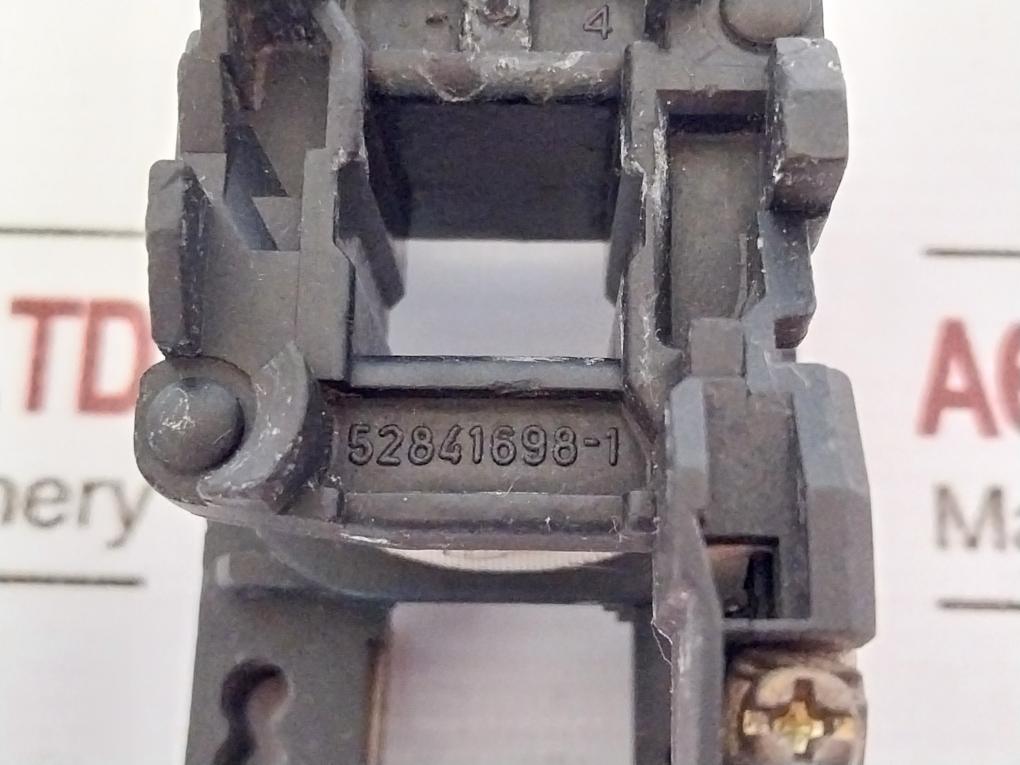 Abb Sk 811 100 Relay 52841698-1 42V 50Hz/48V 60Hz