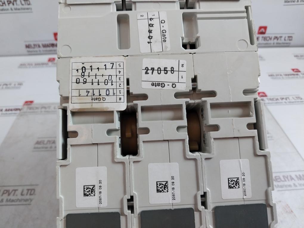 Abb T5H-d 400 3 Pole Unit Circuit Breaker Sace 600V-50/60Hz 1Sda55018R1 275Lb-in
