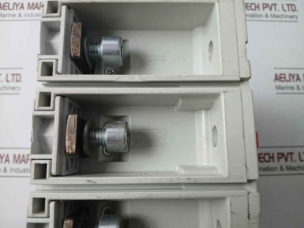 Abb T5S 630 Sace Tmax Circuit Breaker 50-60Hz 3P Ra1609809 B2141-13