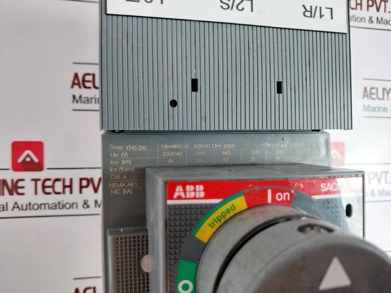 Abb Tmax Xt4S 250 Circuit Breaker 690V Ac 1000V Dc