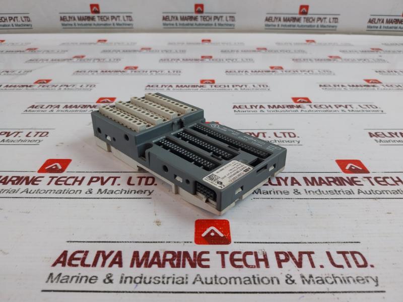 Abb Tu551-cs31 C1 Interface Screw Terminal Unit 1Sap210600R0001