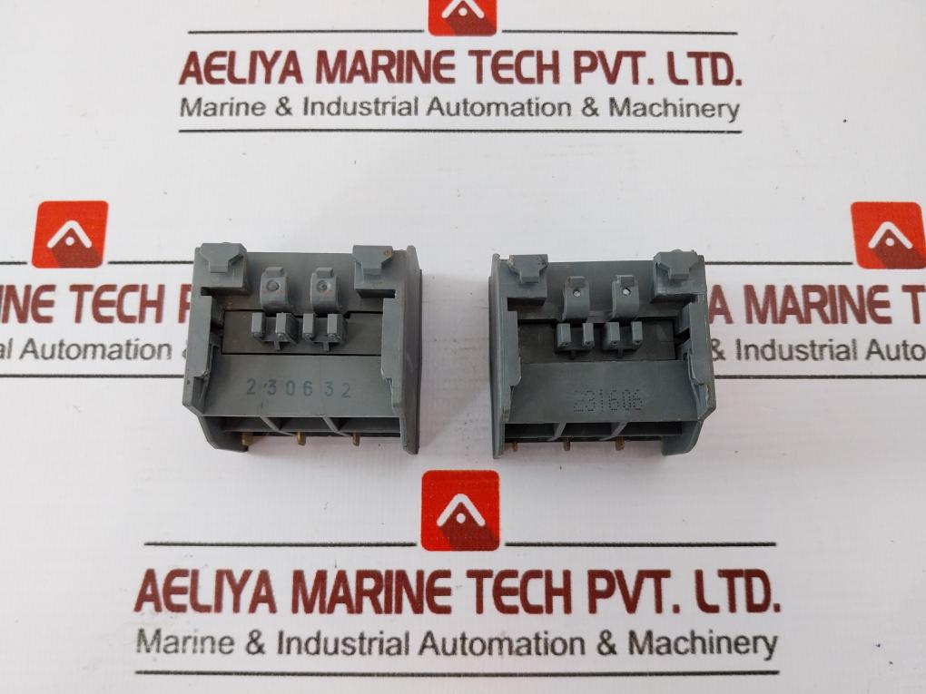 ABB UA63-30-00RA Contactor Auxiliary Contact Block