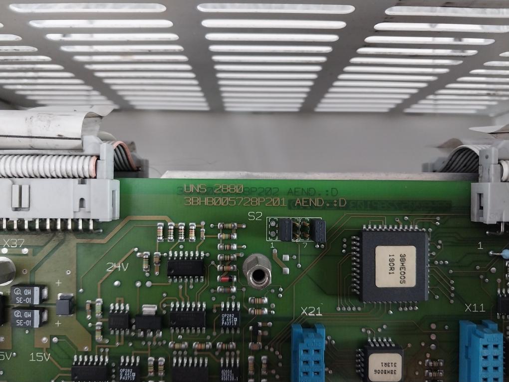 Abb Unitrol 5000 Excitation System 3Bhe009949R0001