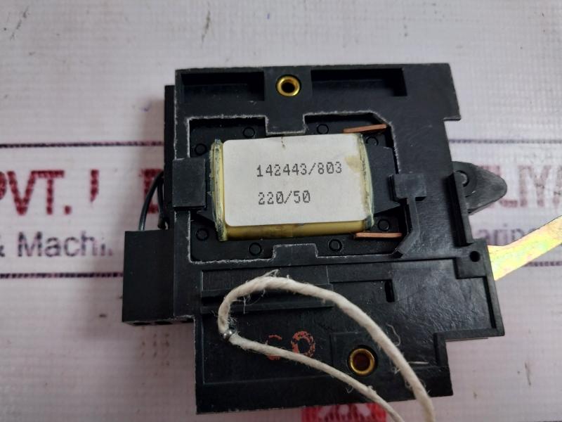 ABB UXAB159355948 ABB SACE Undervoltage Release 220V 50HZ + Auxiliary Switch
