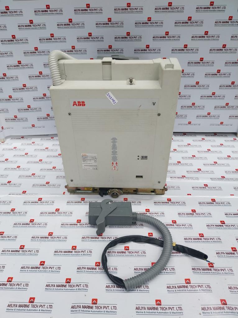 ABB V7/P Vacuum Contactor 1VC1AG00019718 7.2 kV 100A 50kA 50/60 Hz