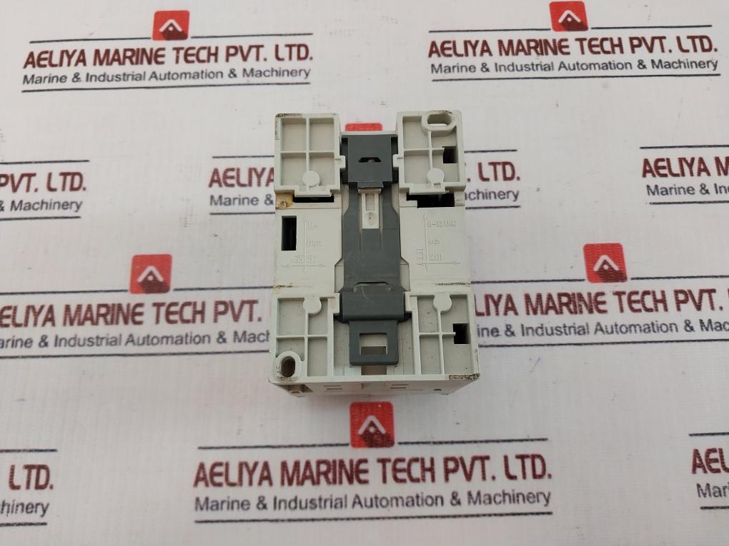 Abb Xc08L1-d4.0 Extension Module 1Sbp260102R1001 8 Input 0-24V Dc 5Ma