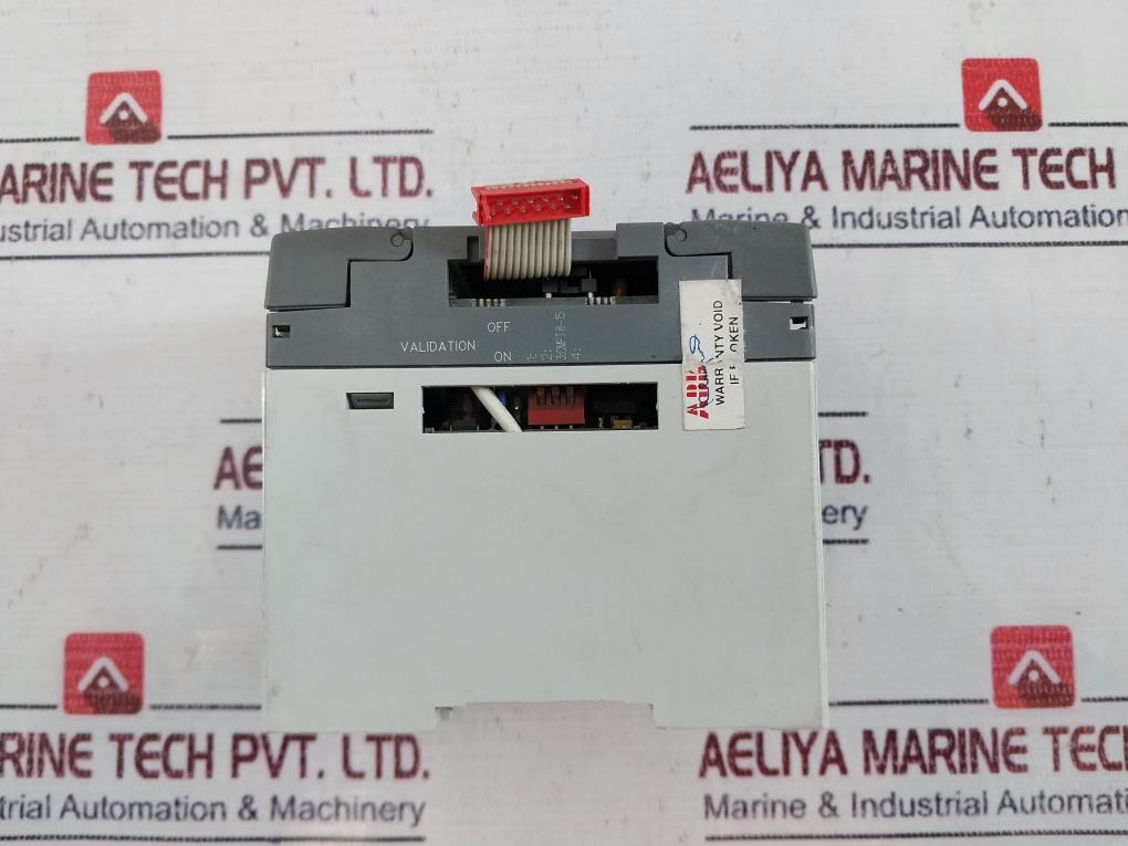 Abb Xc32L1-b4.0 Digital Input Module 1Sbp260110R1001