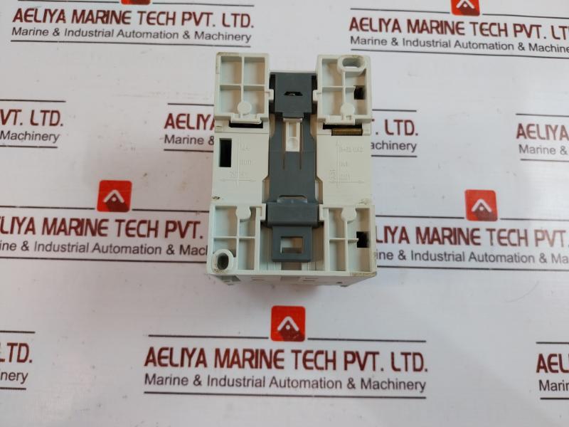 Abb Xm06B5-j12.0 Extension I/O Module, 4/2 Inputs/Output Analog