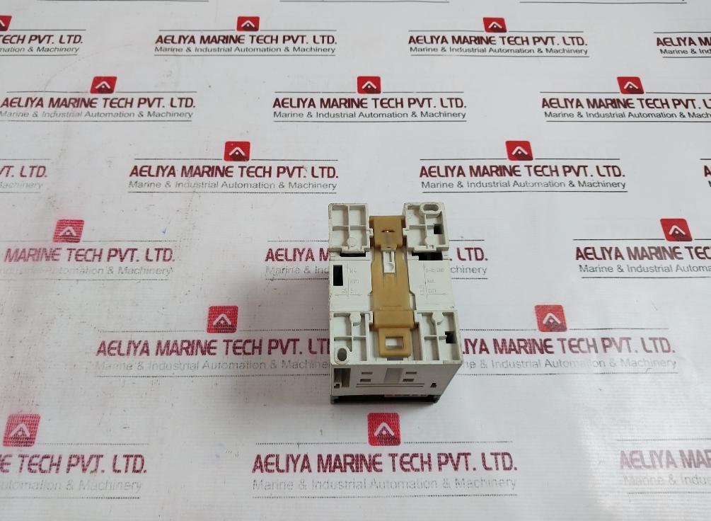 Abb Xo08r1 8 Relay Extension Output Module Xoo8r1-b04 120vac 50-60hz 2a