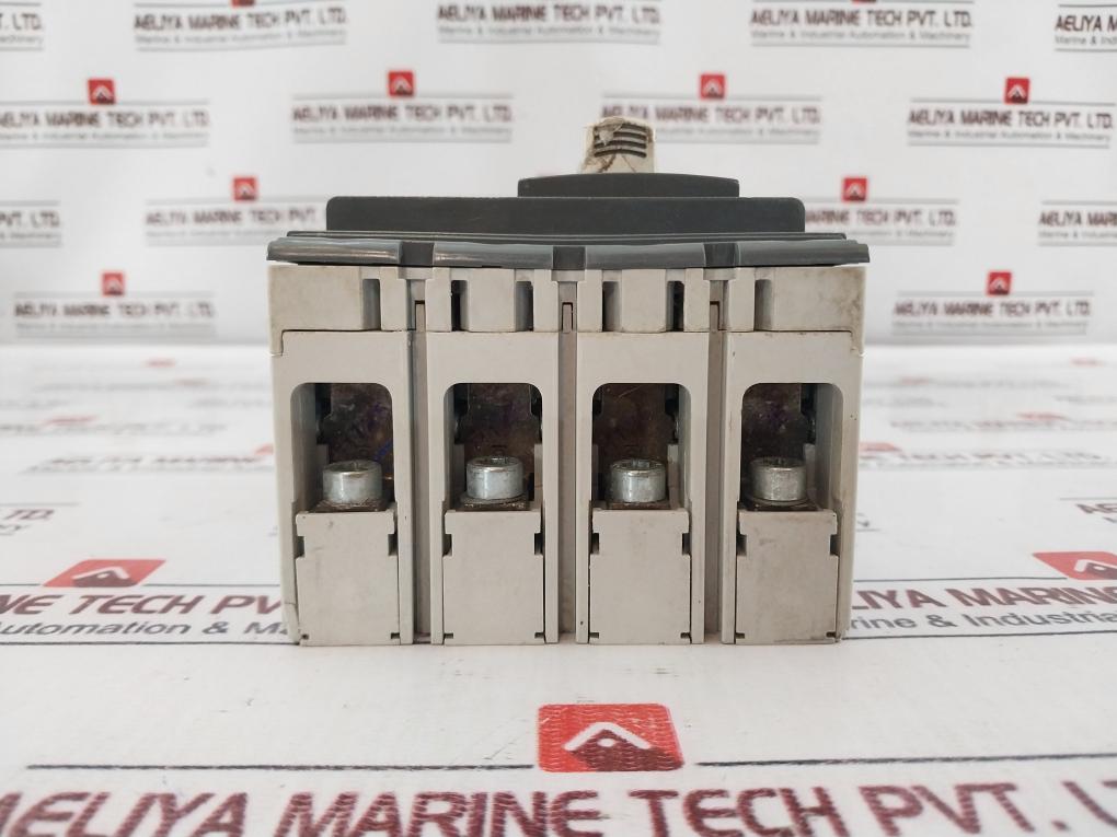 Abb Xt1c 160 Sace Tmax Circuit Breaker Fixed Three Pole