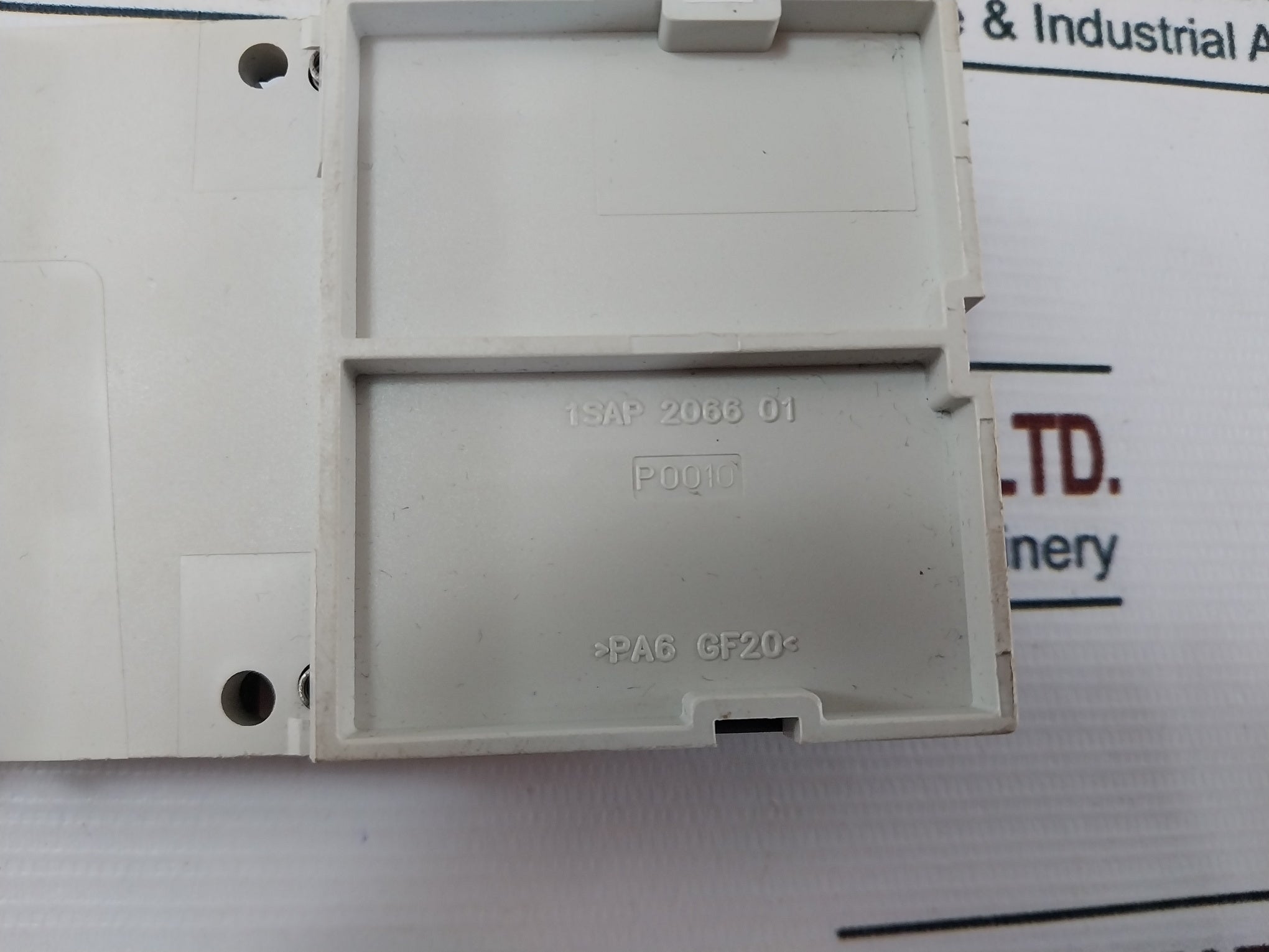 Abb 1Sap212200R0001 I/O Terminal Unit 24V Dc