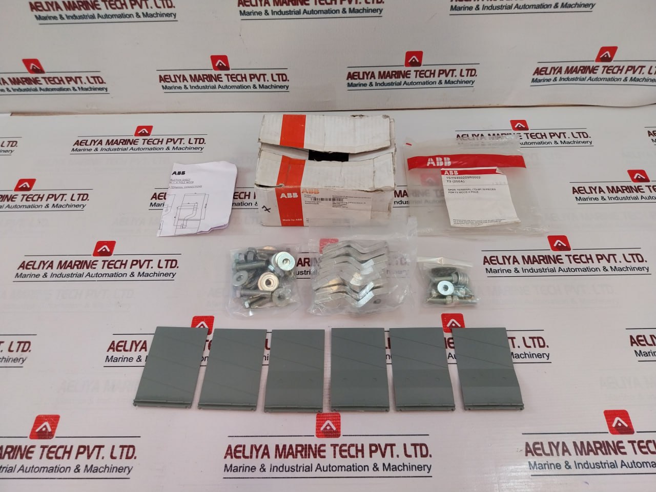 Abb 1Syn450209R0002 Accessories For Moulded Case Circuit Breaker Set
